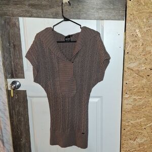 💐$15 Guess Taupe Knit Sweater